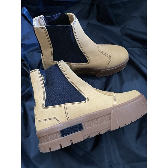 PUMA Women's Mayze Chelsea Suede Platform Tan Chelsea Ankle Boots Size 9 - Picture 3 of 5